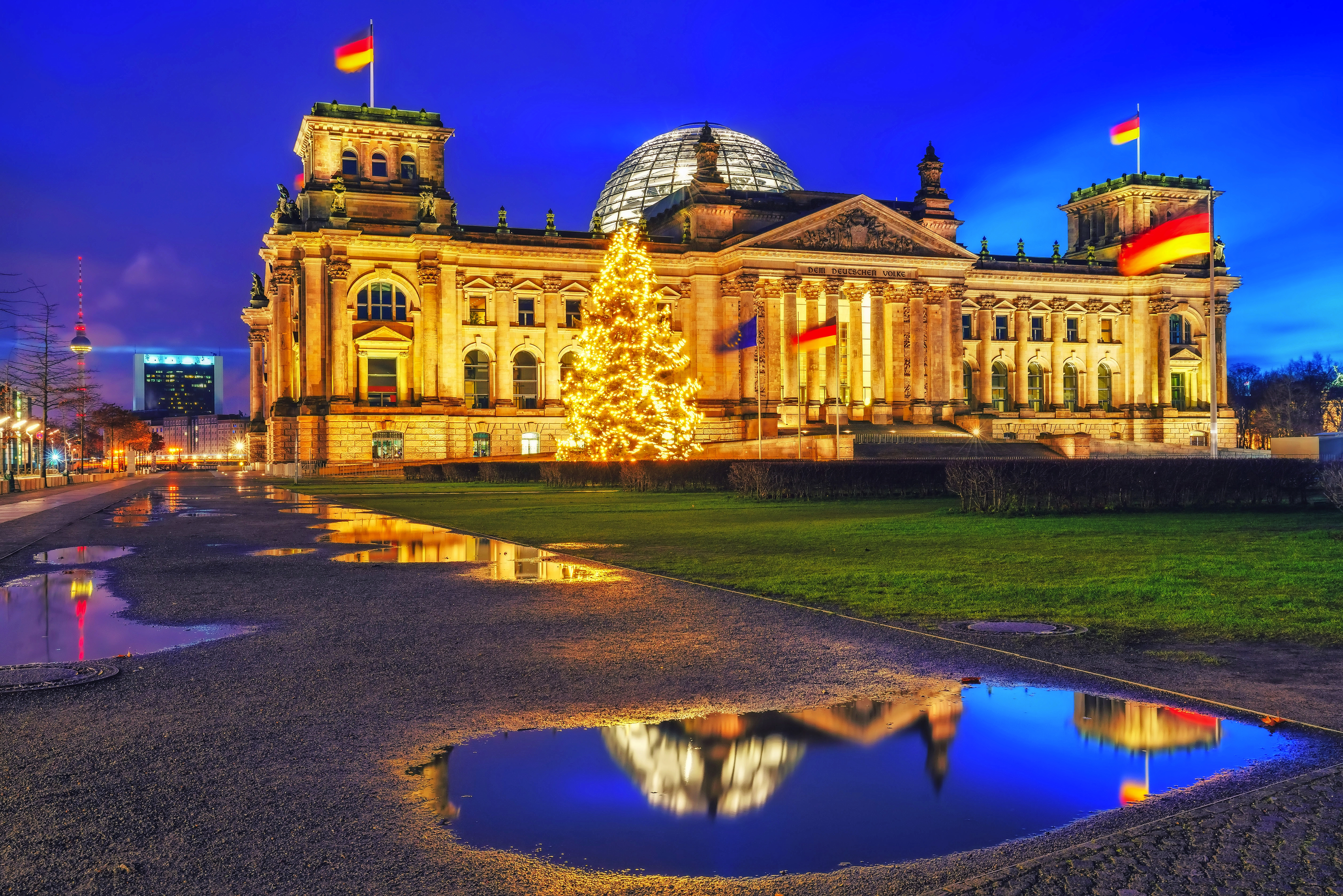 Reichstag zur Weihnachtszeit in Berlin, Deutschland