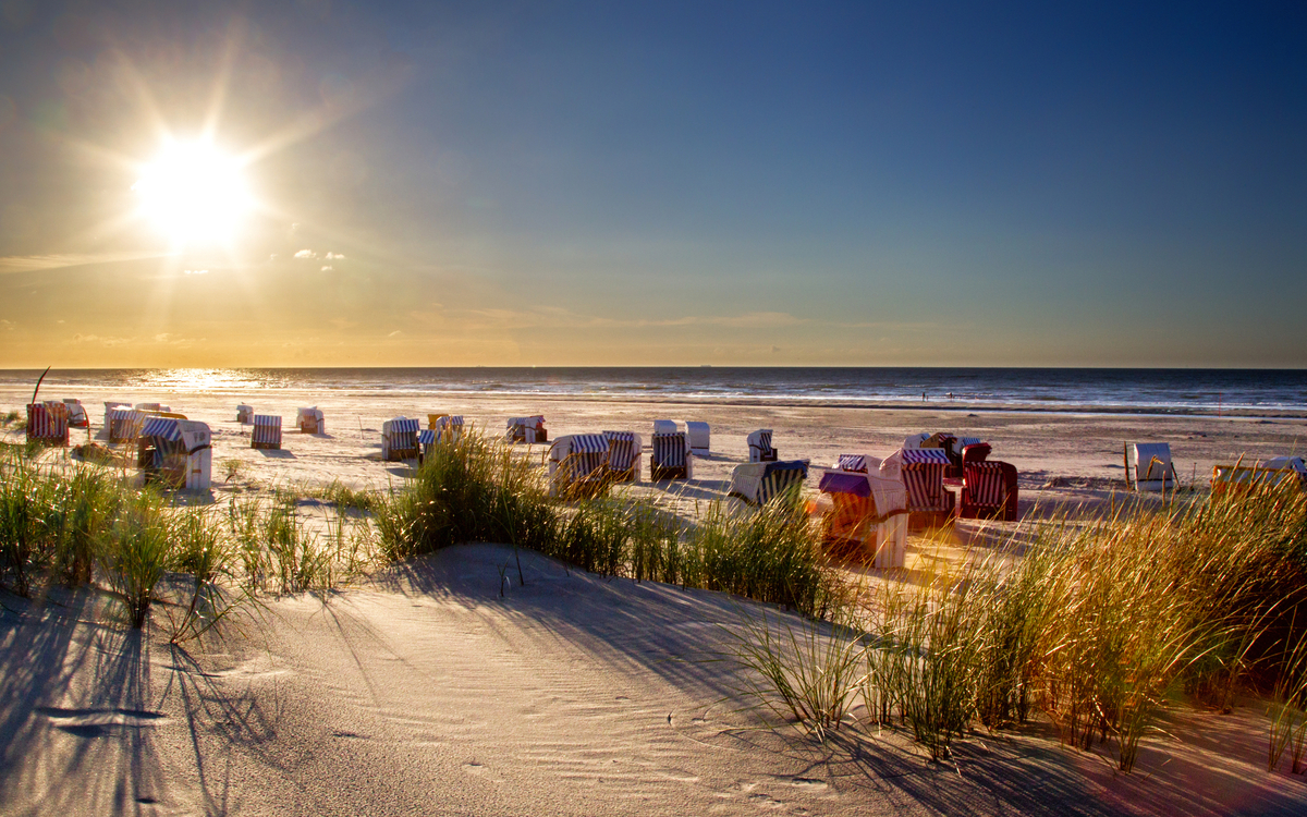 Strand auf der ostfriesischen Insel Juist, Deutschland